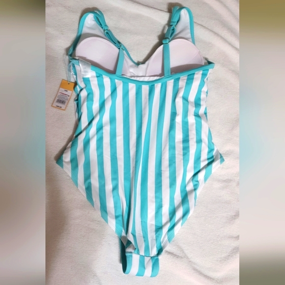 Kona Sol swimsuit XL - Picture 2 of 4